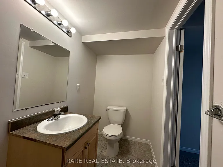 253 Dunsmore Ln N — Photo 24