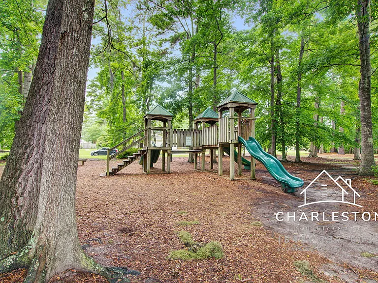 533 Tribeca Dr — Photo 26