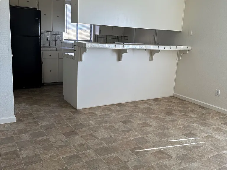 1529 Santa Ana Ave — Photo 4
