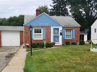 23068 Clifford Dr, North Olmsted, OH 44070