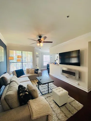 3777 Peachtree Rd #1326 Photo 1