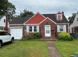 23-10 Watkins Ave, Fair Lawn, NJ 07410