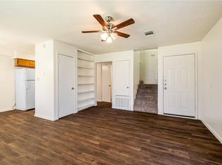 200 Concho St APT D, Lockhart, TX 78644