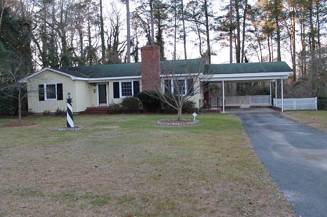 1st image of 237 S Hillcrest Dr