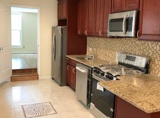 607 12th St, Union City, NJ 07087