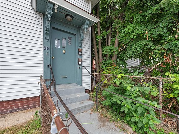 2nd image of 292 Main Street