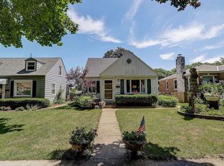 2760 S 49th St, Milwaukee, WI 53219