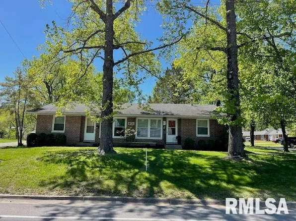 1207 W Freeman St, Carbondale, IL 62901