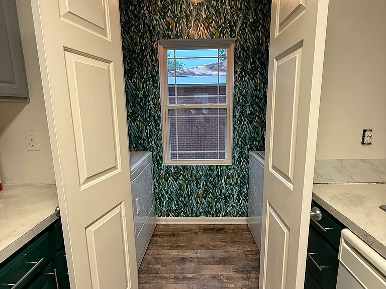 379 Sharpe St — Photo 12