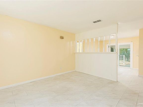 3rd image of 1200 E Wright Ave