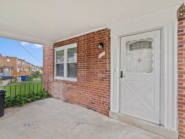 2915 Oakford Ave — Photo 23