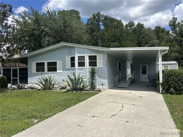 7815 W Summertree Dr, Dunnellon, FL 34433