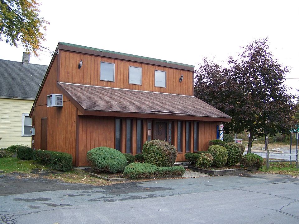 2nd image of 119 Main Ave