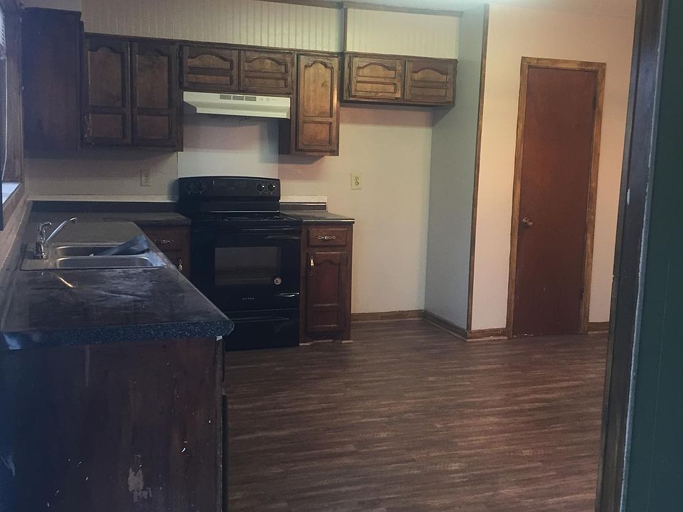 2nd image of 501 Willett Place Blvd