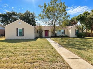 1100 E Bowie, Beeville, TX 78102