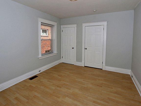 5th image of 1019 Commodore Dr Floor 1
