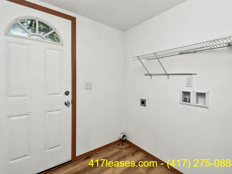 2518 N Weller Ave — Photo 12