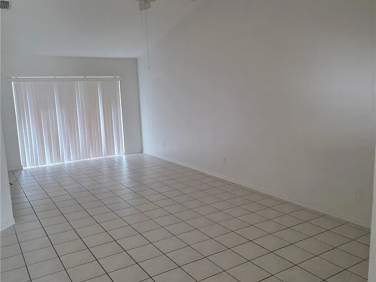 910 Cape Coral Pkwy W — Photo 5