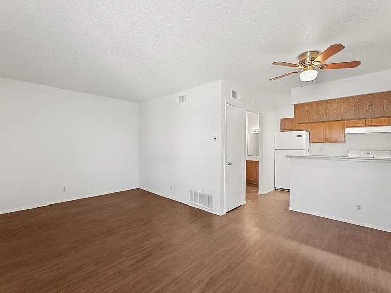 Patton Apartments — Photo 18