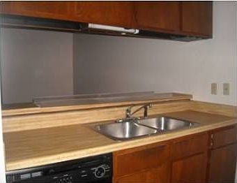 1st image of 7086 N Holiday Dr
