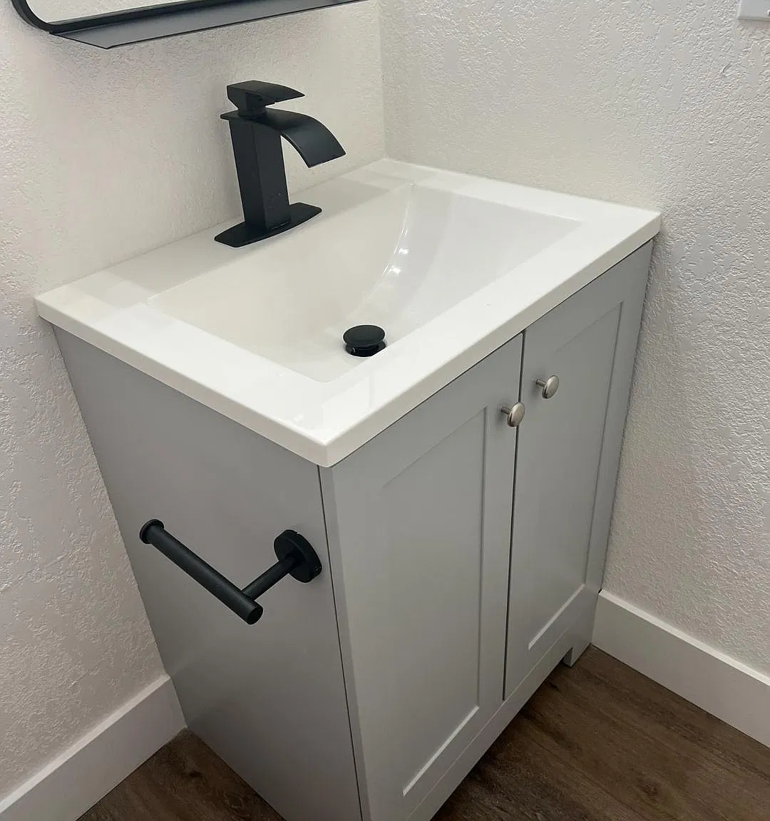 1 bed, 750 sqft, $1,949 — Photo 2