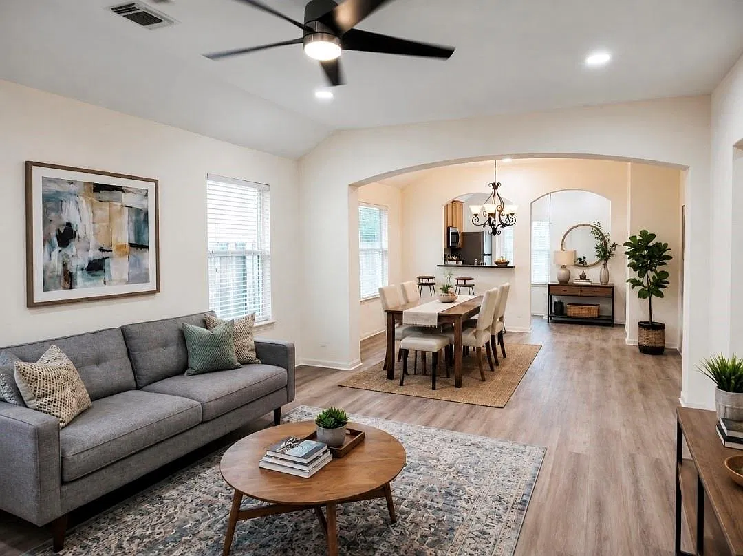4 bed, 2.0 bath, 1885 sqft, $2,000 — Photo 2