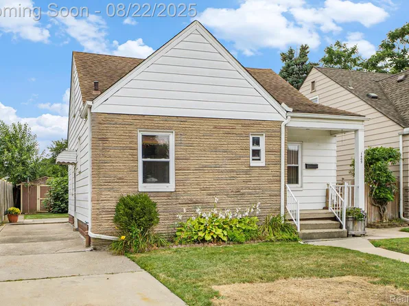 1409 Mill St, Lincoln Park, MI 48146