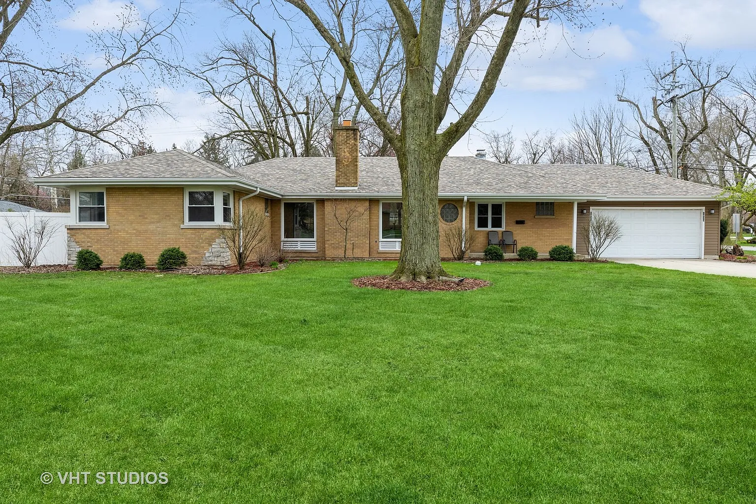 1033 Braemar Rd photo 1