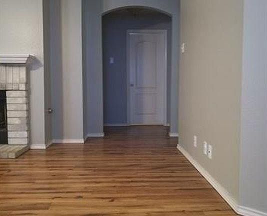 4th image of 1708 Carriage Hills Trl