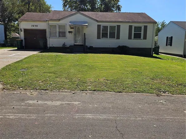 1230 Roxton Dr, Saint Louis, MO 63137