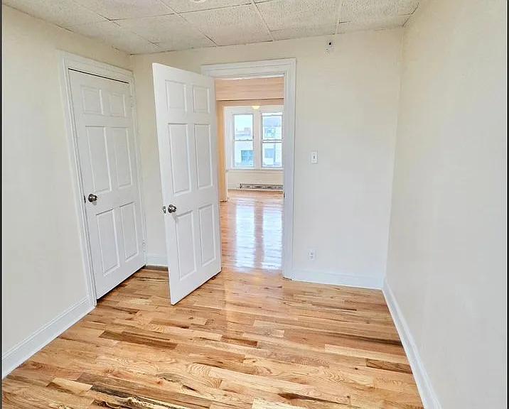47 Montgomery Street — Photo 15