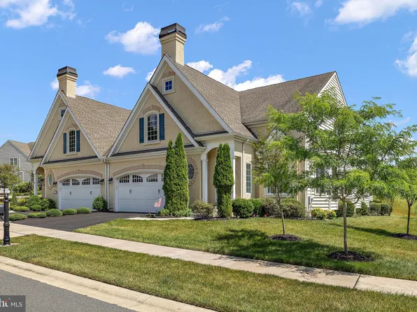 271 Carlow Dr, Wilmington, DE 19808