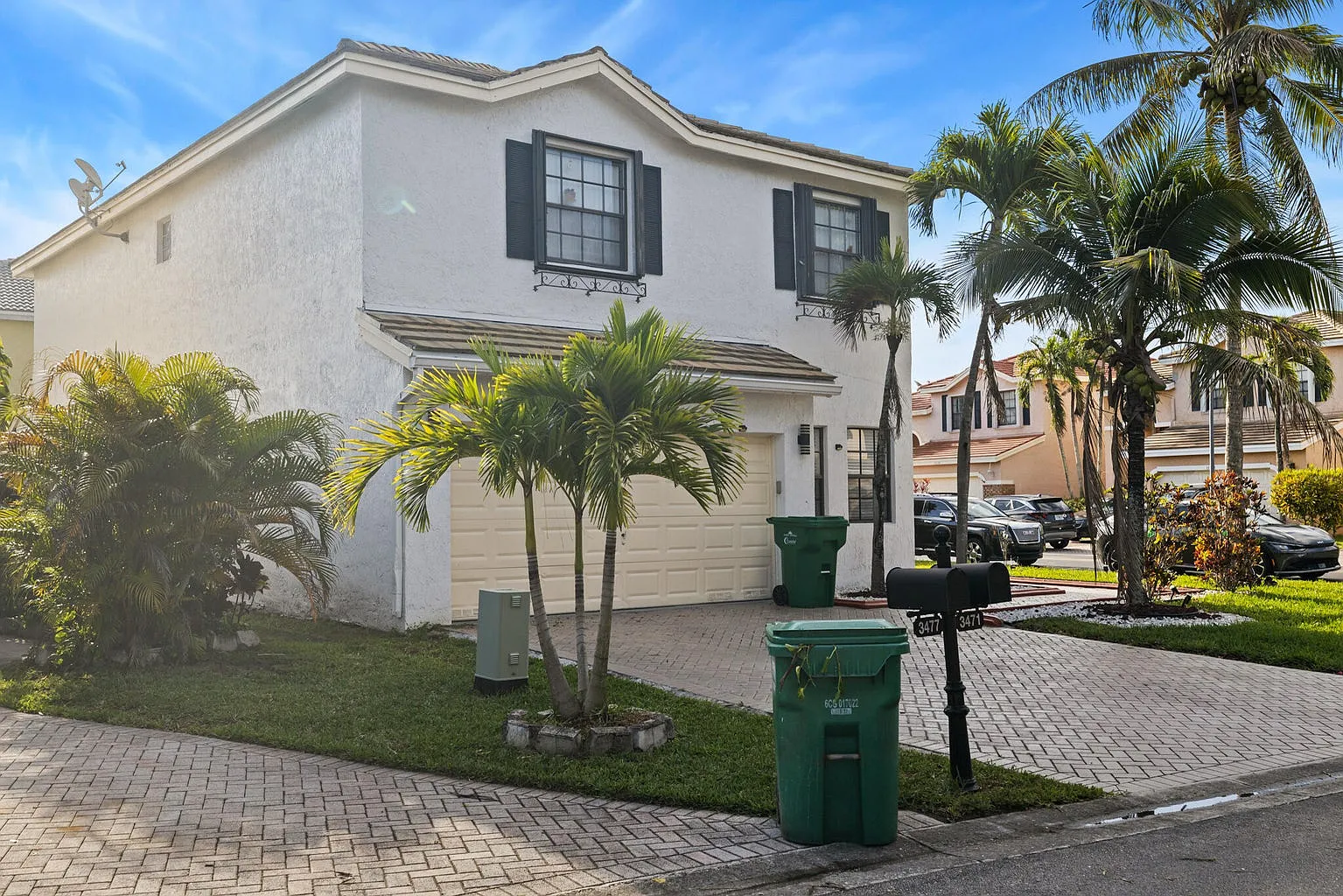 4 bed, 2253 sqft, $3,500 — Photo 1