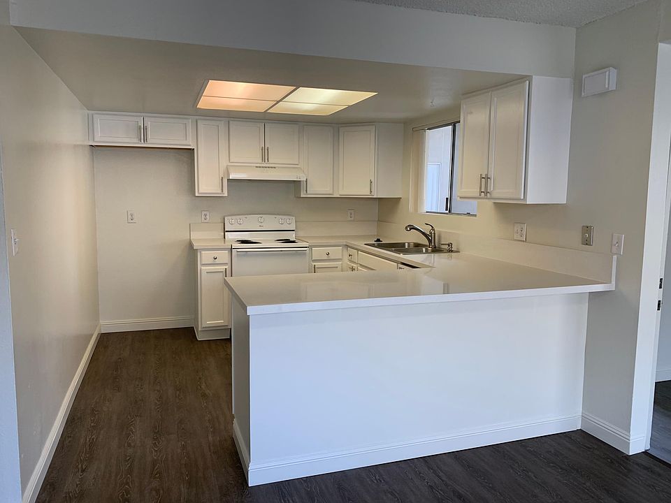BRAND NEW EVERYTHING! Cabinets, appliances and QUARTZ counter tops!