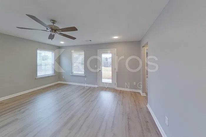 4 bed, 2.0 bath, 1775 sqft, $2,125 — Photo 3
