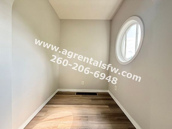 4th image of 3209 Fairfield Ave #2