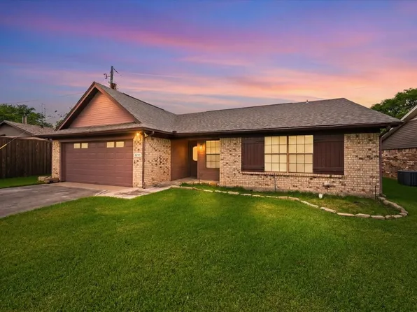 8245 Ulster Dr, North Richland Hills, TX 76180