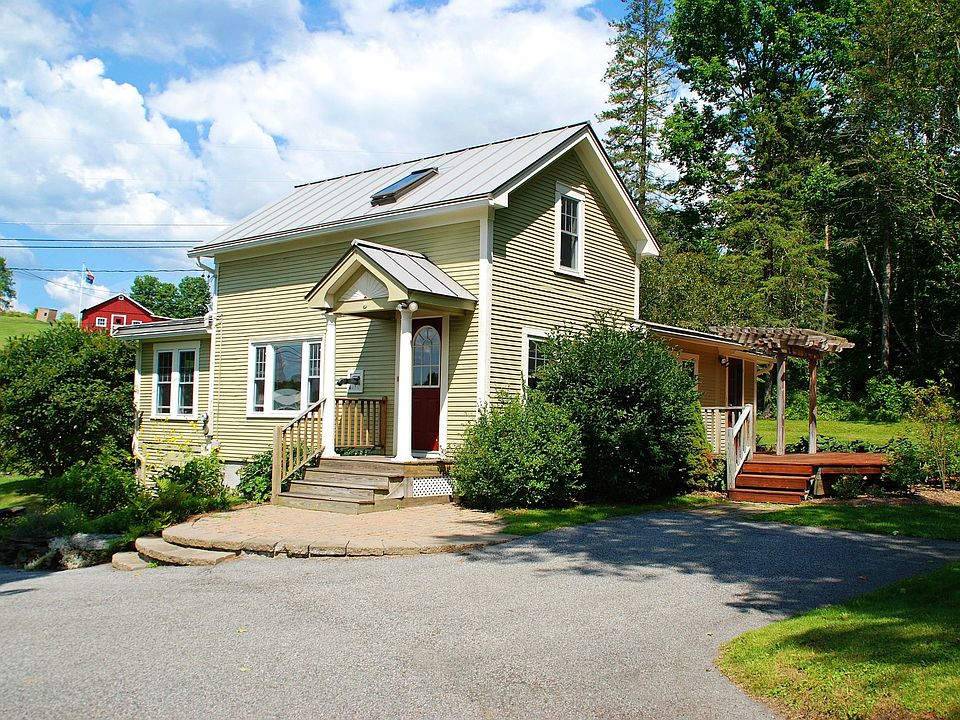 1st image of 160 Center Rd