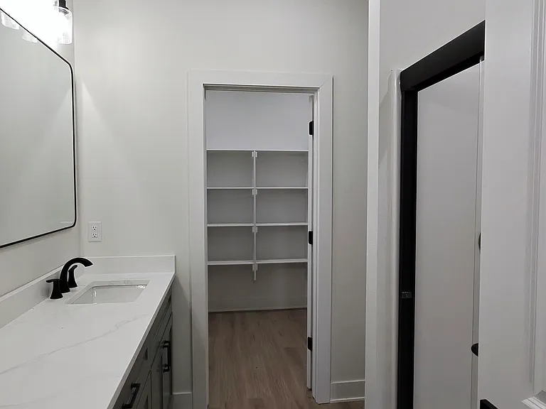 1308 W Beech Dr #A — Photo 20