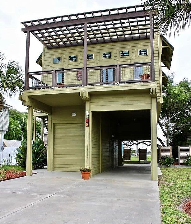 1st image of 3910 Pirates Beach Cir
