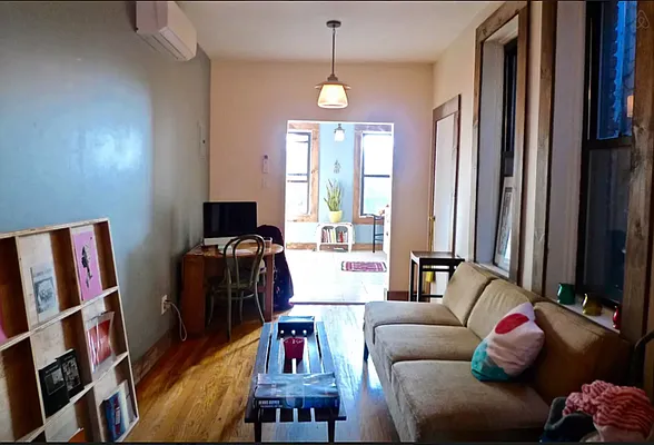 Rented by Realty Collective | media 29