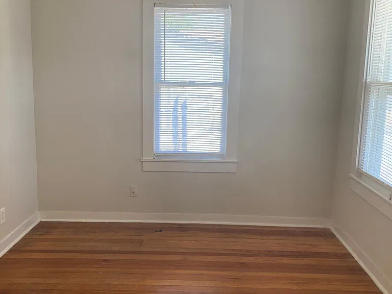 728 Moore St — Photo 22