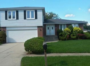 6238 Beaver Dam Rd, Matteson, IL 60443