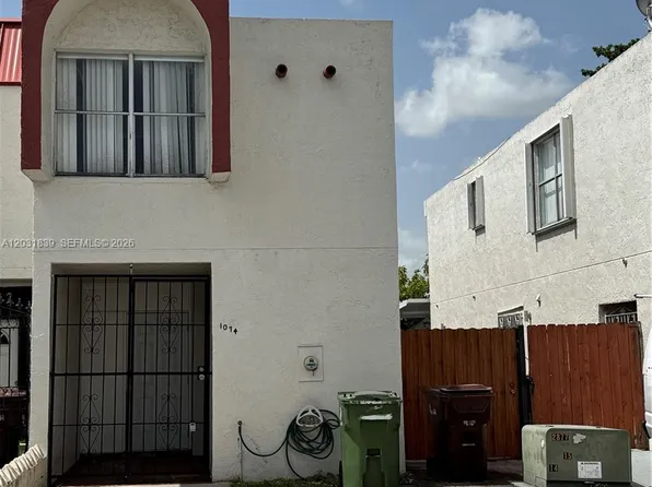 1074 W 38th St #32, Hialeah, FL 33012