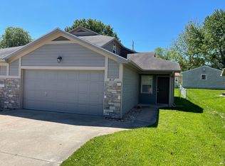 817 Mission Ave, Manhattan, KS 66502