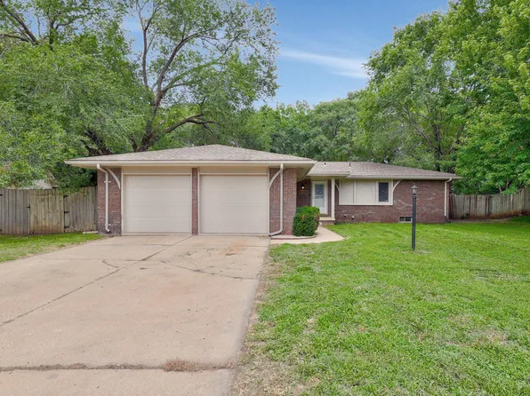 931 N Beaver Trail Rd, Derby, KS 67037