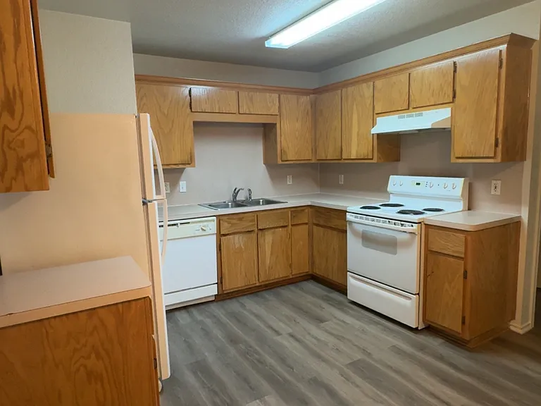 1606 Aztec Trce #B — Photo 7