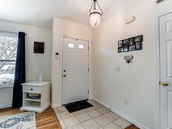 4th image of 515 Thompson Dr