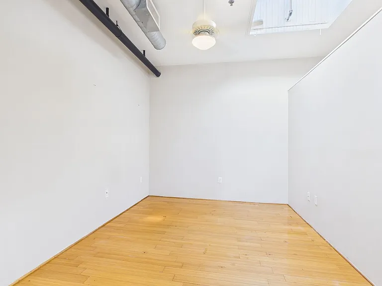 1707 E Main St #1 — Photo 5