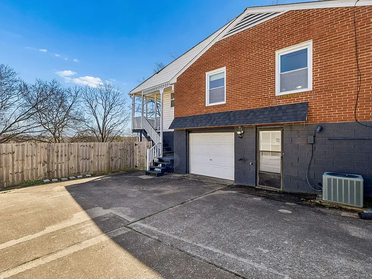 833 Rose Park Dr — Photo 35